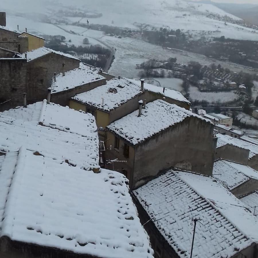 La Nicchia di Gangi Apartment Bagian luar foto