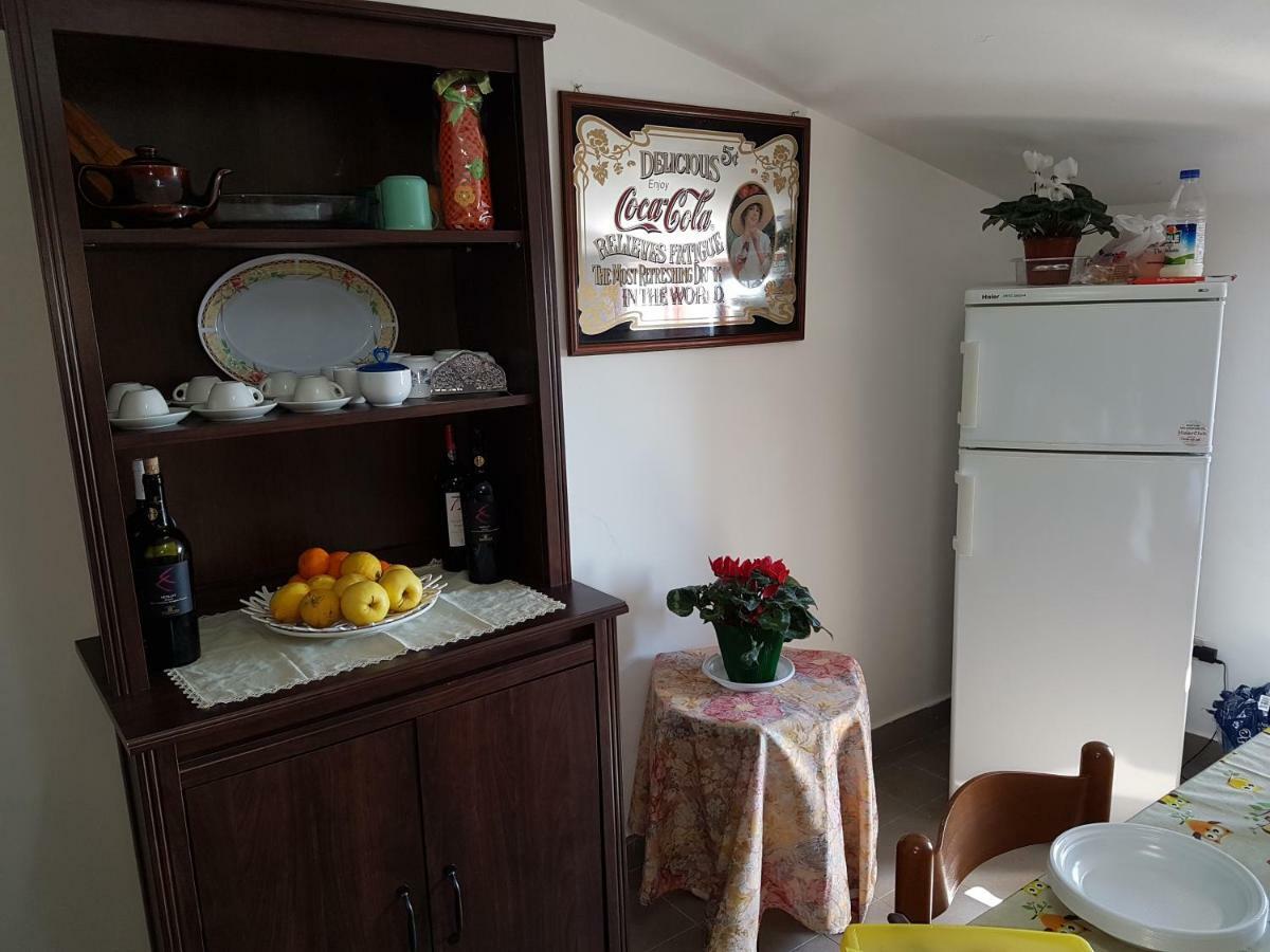 La Nicchia di Gangi Apartment Bagian luar foto